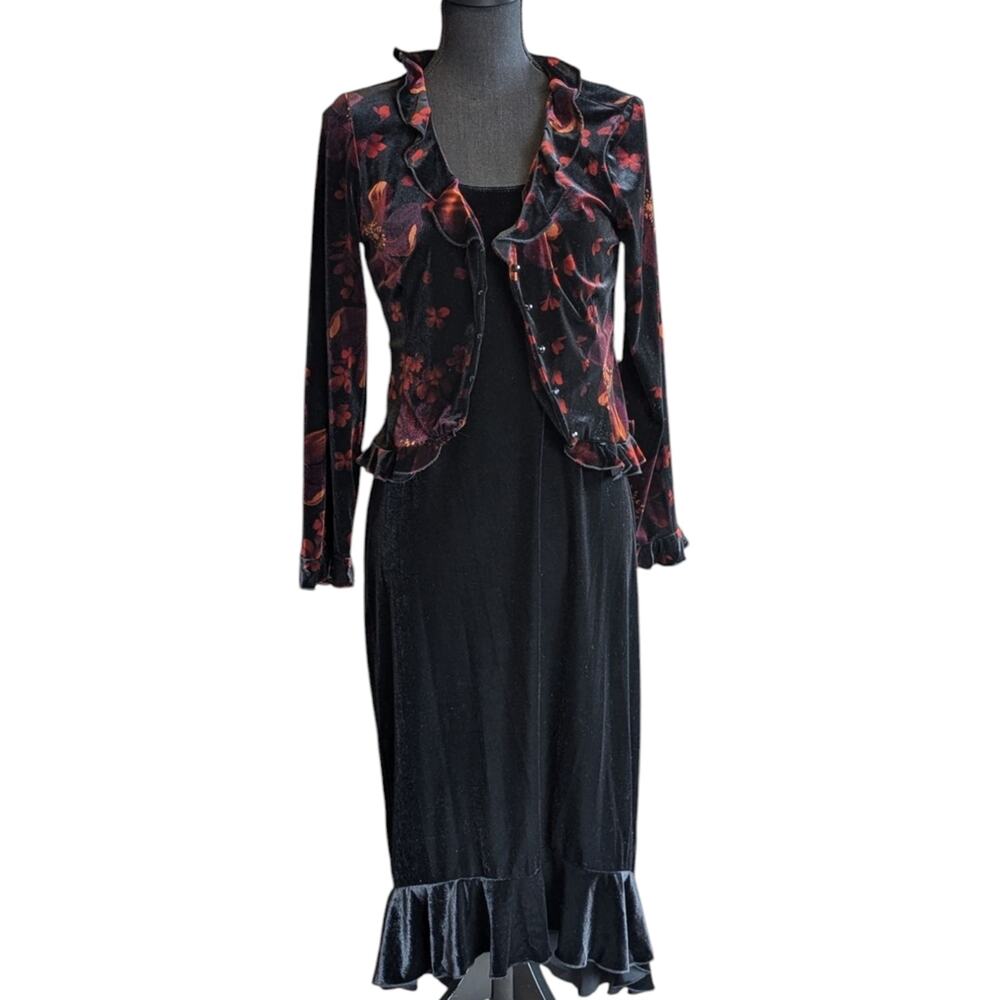 Vintage Floral Velvet Dress with Ruffled Hem whimsy Goth